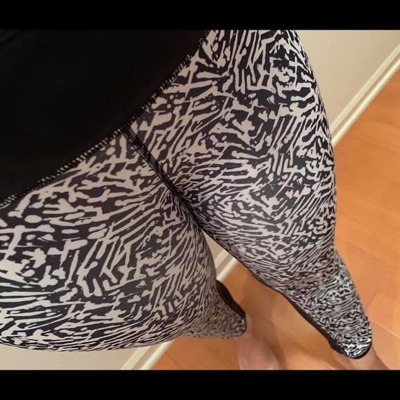 Lululemon Leggings - Picture 5 of 7